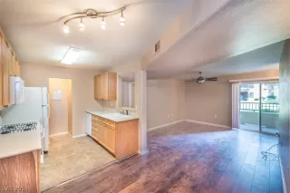 Photo #6: 2148332 Listing 