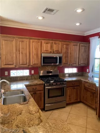 Photo #5: 2148375 Listing 