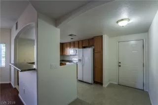 Photo #2: 2148376 Listing 