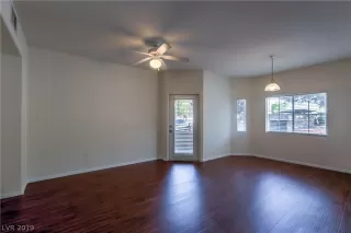 Photo #3: 2148376 Listing 