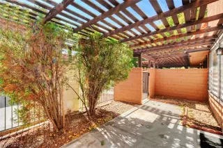 Photo #4: 2148395 Listing