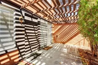 Photo #5: 2148395 Listing