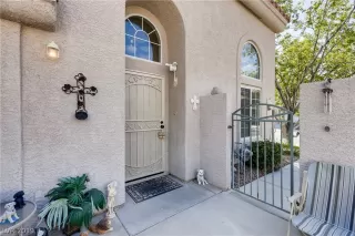 Photo #1: 2148403 Listing