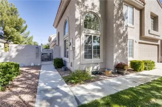 Photo #2: 2148403 Listing