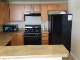 Photo #3: 2148439 Listing