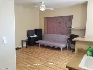 Photo #4: 2148439 Listing