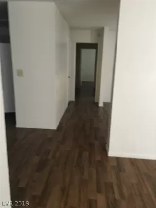 Photo #4: 2148440 Listing 