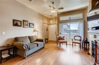 Photo #5: 2148441 Listing 