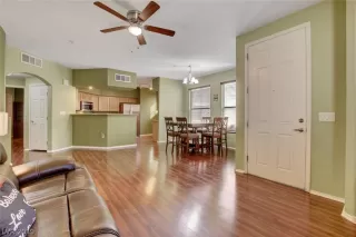 Photo #1: 2148454 Listing 