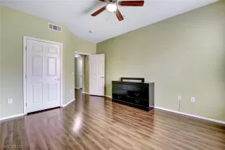 Photo #6: 2148454 Listing 