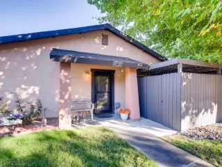 Photo #1: 2148481 Listing 