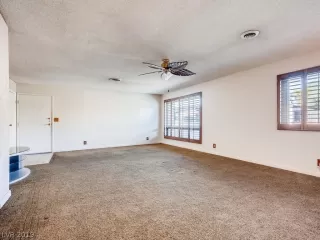 Photo #5: 2148481 Listing 