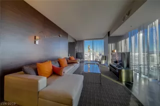 Photo #3: 2148507 Listing 