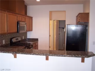 Photo #2: 2148529 Listing
