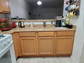 Photo #2: 2148582 Listing 