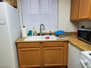 Photo #3: 2148582 Listing 