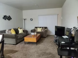 Photo #4: 2148582 Listing 