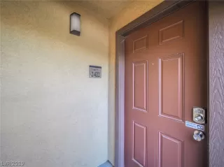 Photo #2: 2148589 Listing