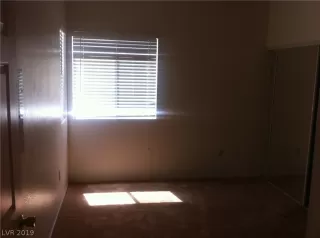 Photo #3: 2148602 Listing 