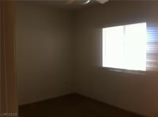 Photo #5: 2148602 Listing 