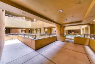 Photo #5: 2148608 Listing 