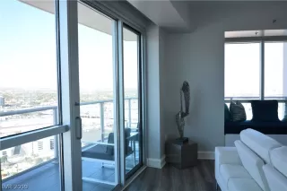 Photo #4: 2148617 Listing