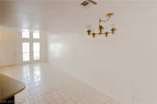 Photo #2: 2148642 Listing