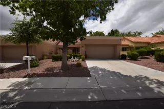 Photo #1: 2148694 Listing