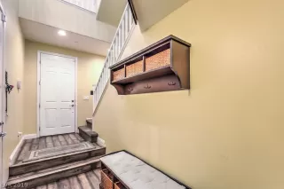 Photo #3: 2148702 Listing