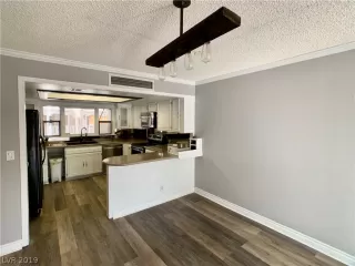 Photo #2: 2148747 Listing