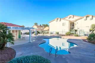 Photo #3: 2148751 Listing 