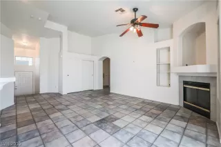 Photo #4: 2148751 Listing 