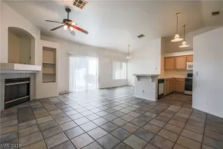 Photo #6: 2148751 Listing 