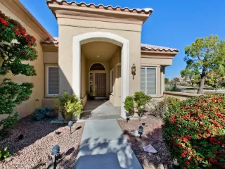 Photo #2: 2148777 Listing