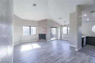 Photo #1: 2148828 Listing 