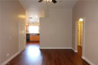 Photo #3: 2148843 Listing 