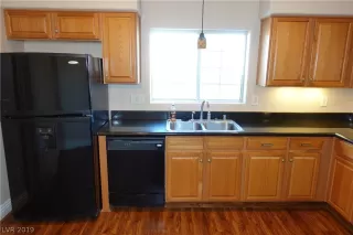 Photo #6: 2148843 Listing 