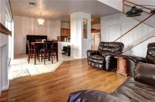 Photo #3: 2148850 Listing 