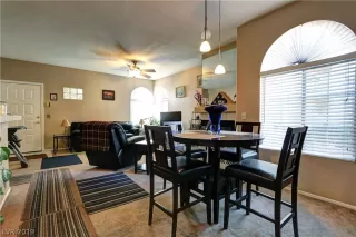 Photo #3: 2148876 Listing