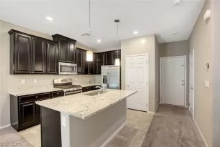 Photo #1: 2148881 Listing