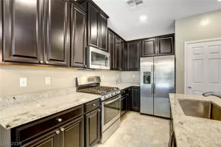 Photo #6: 2148881 Listing