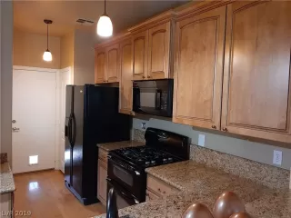 Photo #1: 2148907 Listing