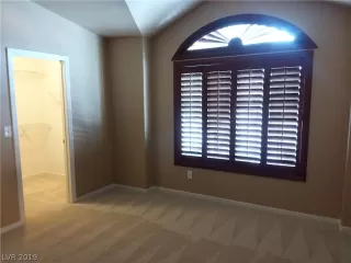 Photo #6: 2148907 Listing