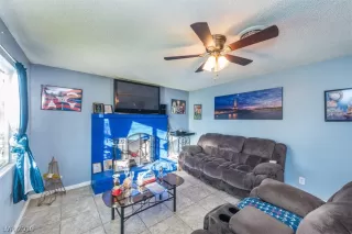 Photo #5: 2148922 Listing 