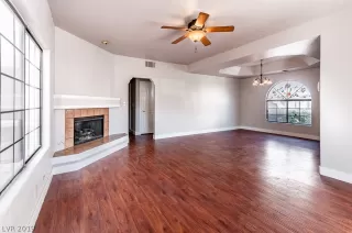 Photo #5: 2148960 Listing 