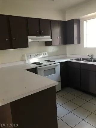 Photo #2: 2148976 Listing 