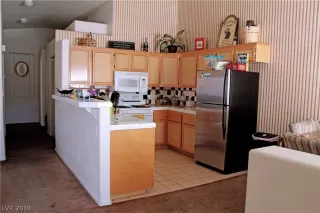 Photo #5: 2148984 Listing 