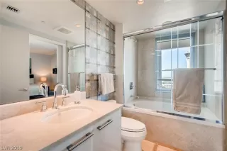 Photo #6: 2149020 Listing 