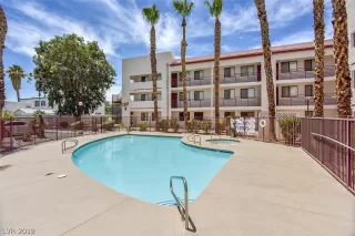 Photo #2: 2149026 Listing 