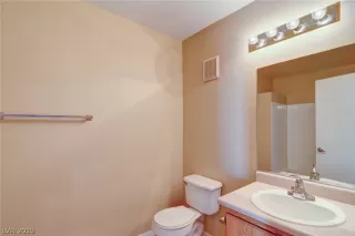 Photo #5: 2149061 Listing 